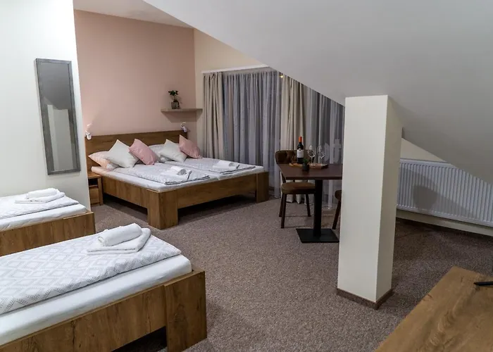 B&B Rozsa Etterem & Panzio